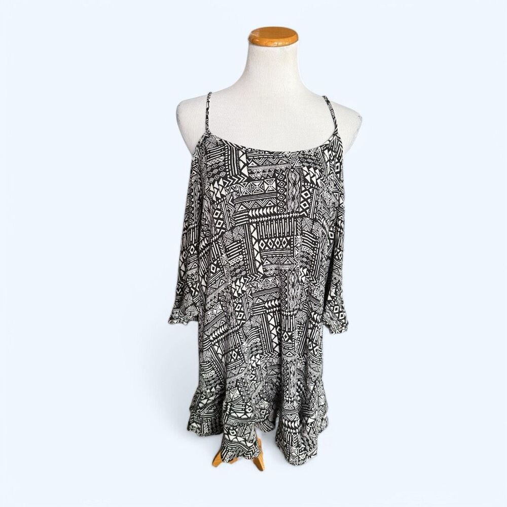 Womens Torrid Black & White Tribal Spaghetti Strap Cold Shoulder Dress  Sz 2 2X